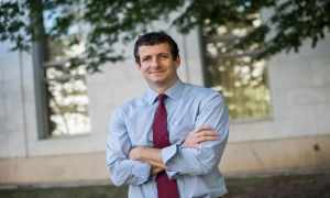 美国议员突然泄露新冠病毒天机，超乎人类想象