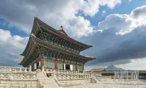 高市讨好韩国碰壁，李在明守住了底线